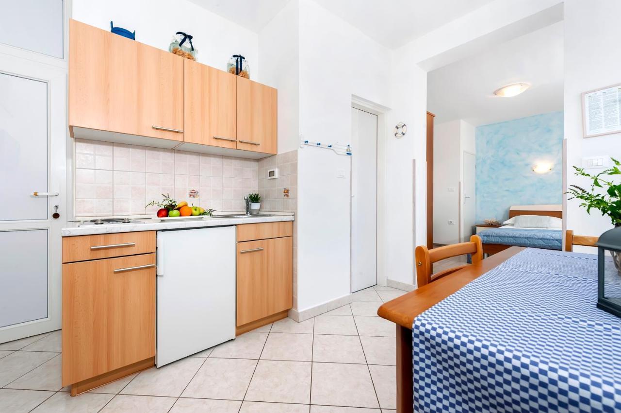 Banko Apartments Rovigno Esterno foto