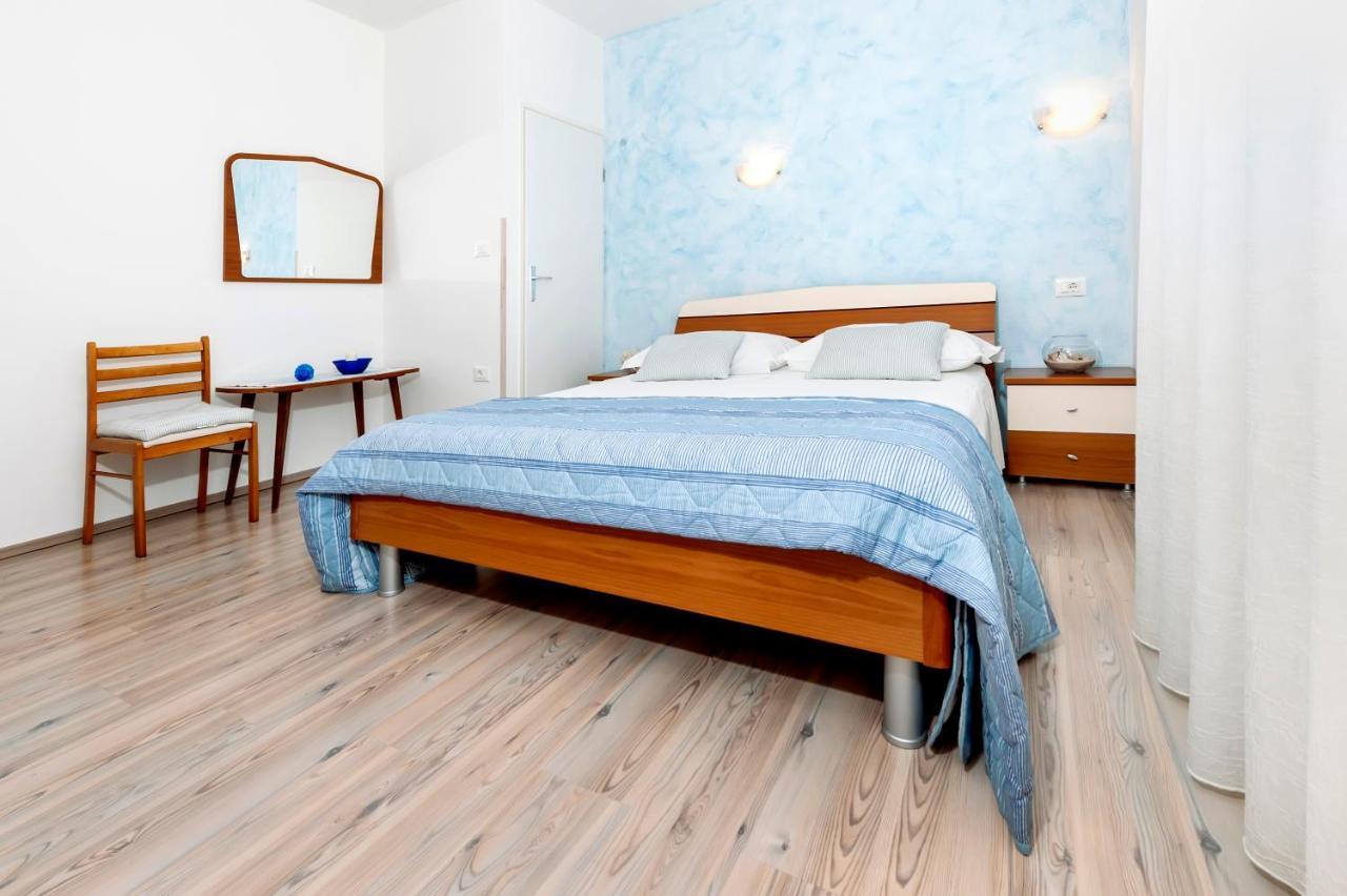 Banko Apartments Rovigno Esterno foto
