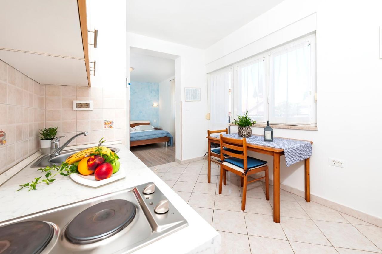 Banko Apartments Rovigno Esterno foto